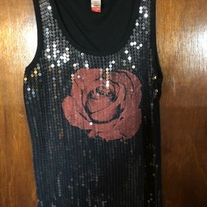 Sequin tank